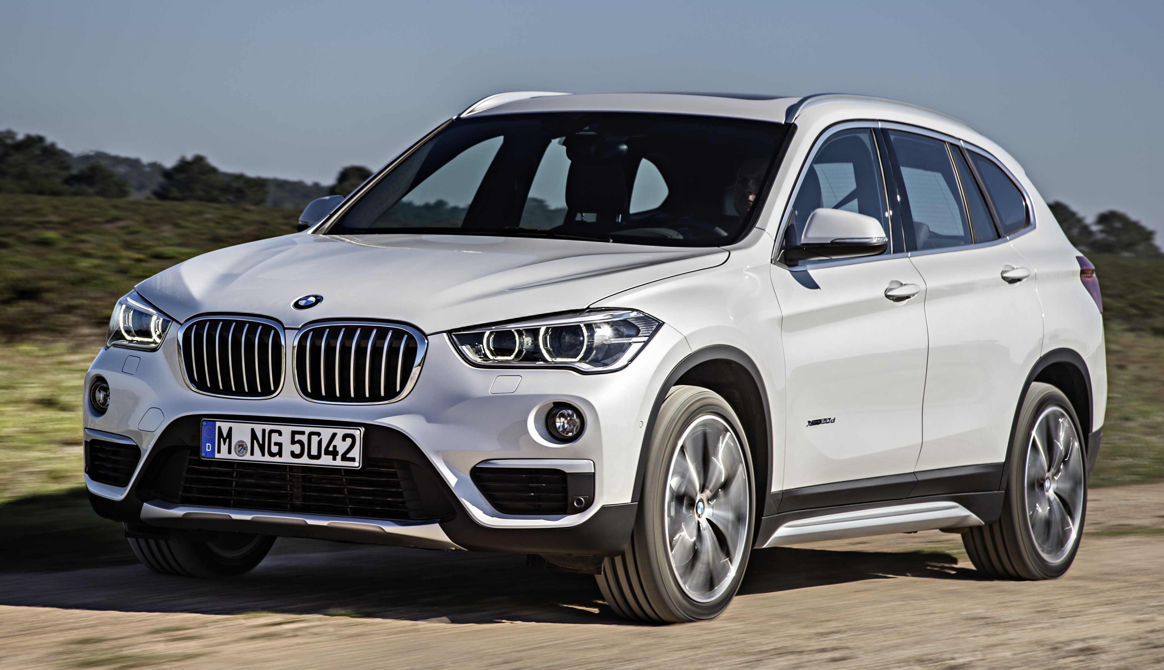 F48 BMW X1 unveiled more space, more dynamic