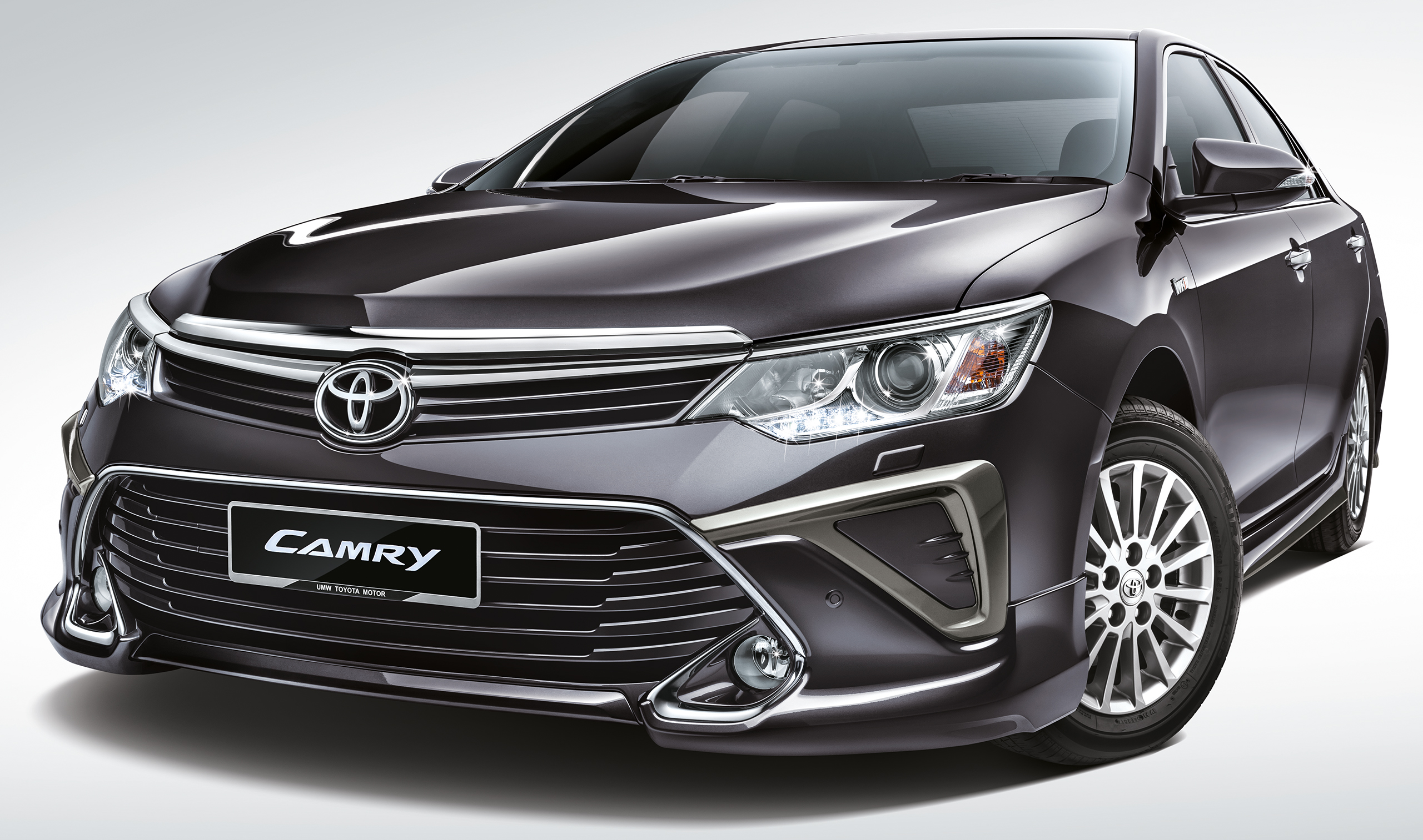 2015 Toyota Camry launched in Malaysia - new 6-spd 2.0E RM150k, 2.0G ...