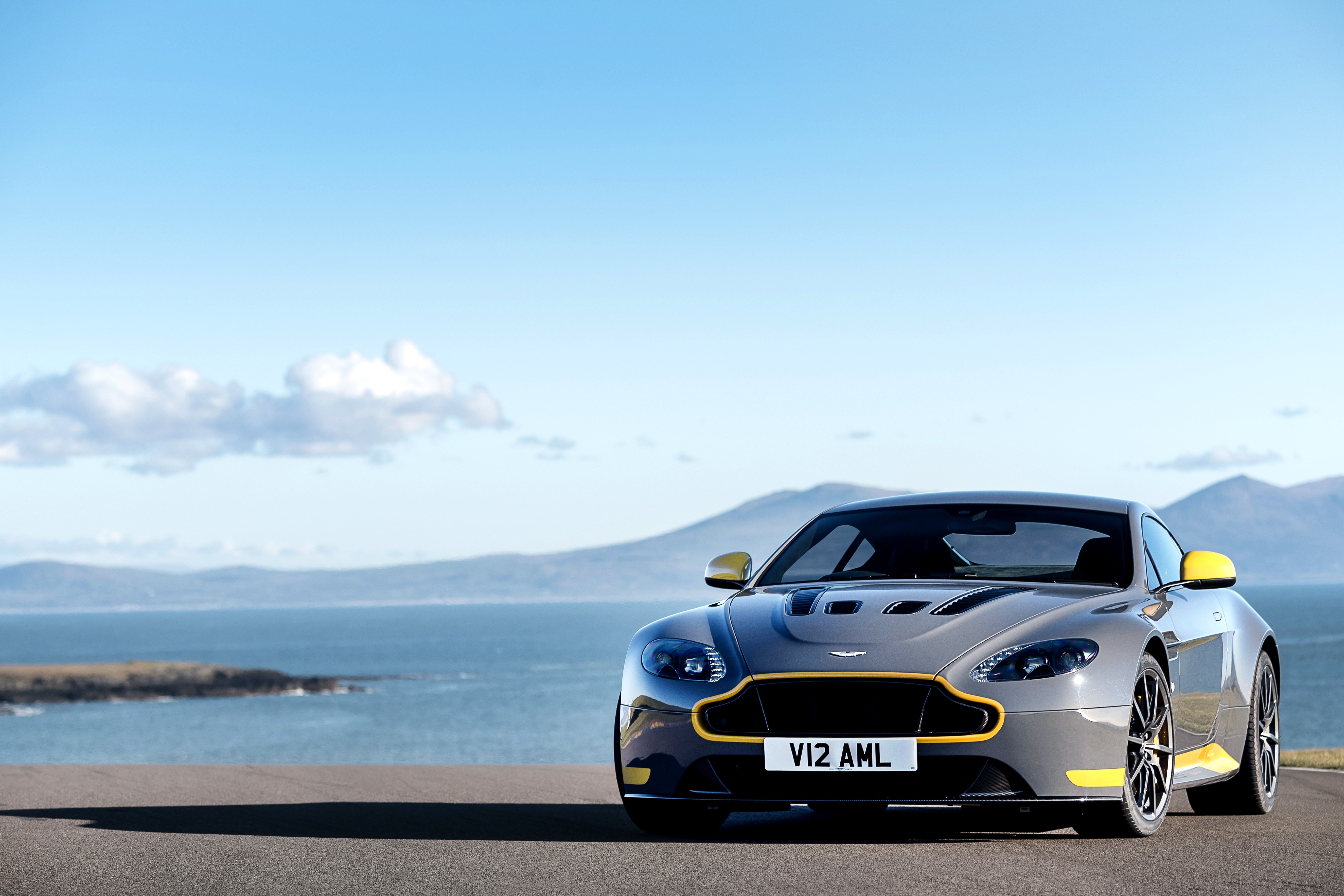An Unrivaled Experience: The 2023 Aston Martin V12 Vantage Roadster