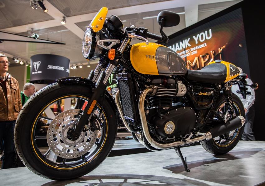 2017 Triumph Street Cup the Thruxton R's younger sibling, with 900 cc