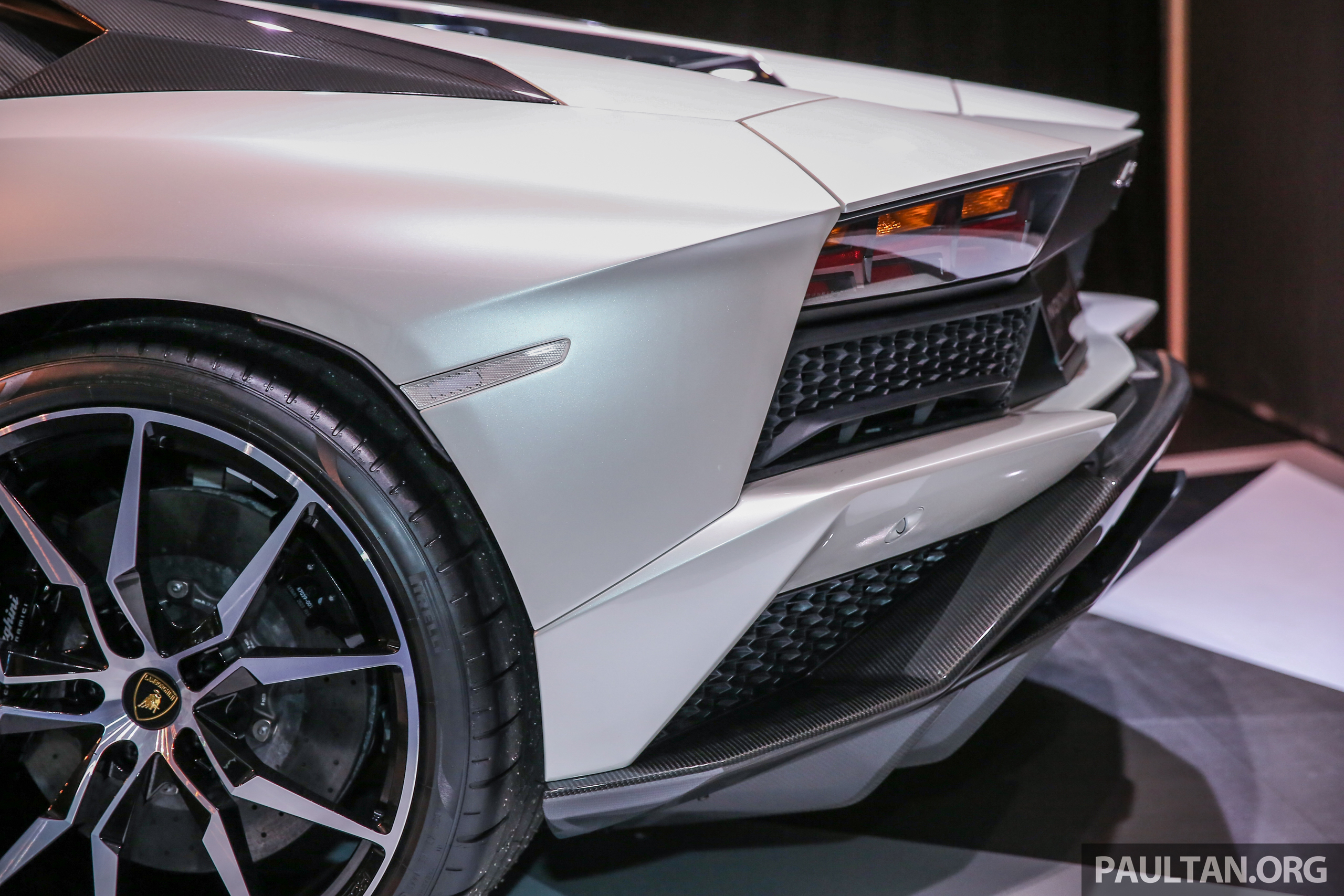 Lamborghini Aventador S masuk pasaran Malaysia - enjin 6 ...