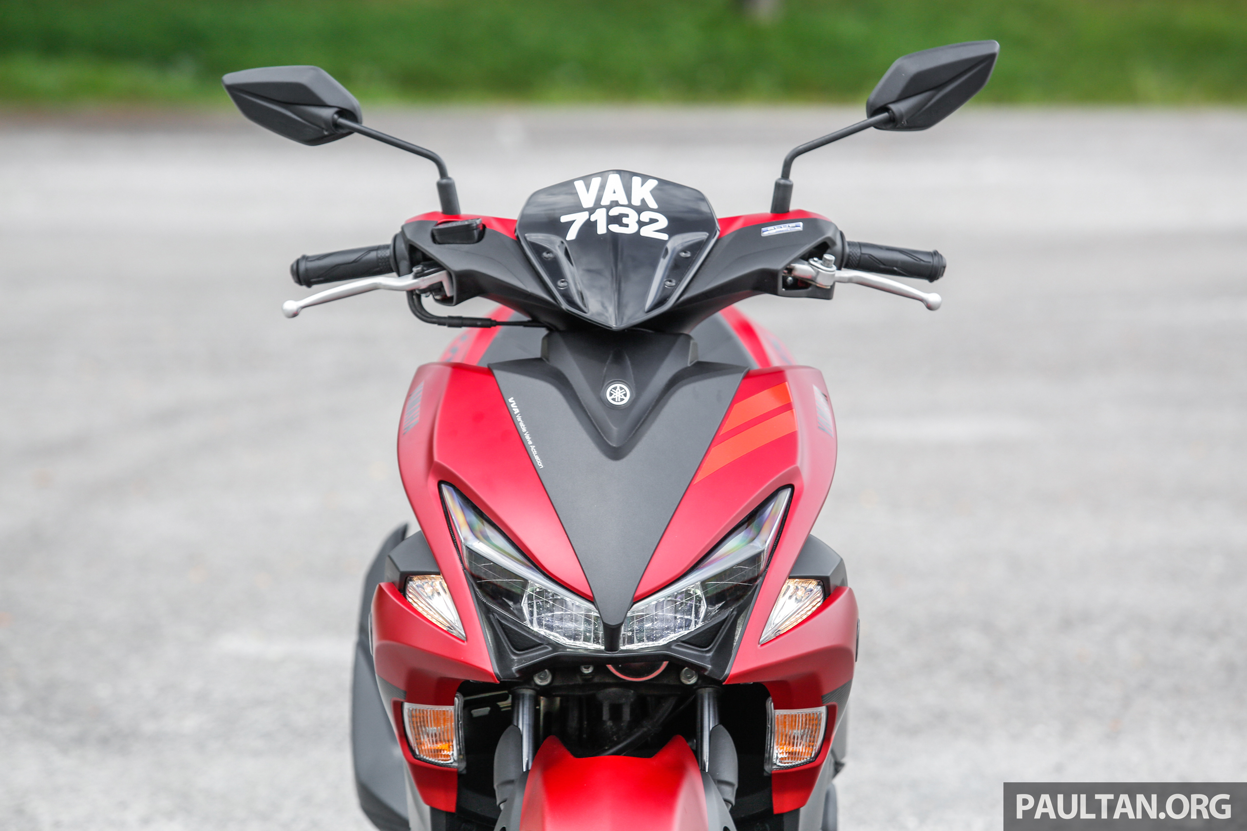 REVIEW: 2017 Yamaha NVX 155 - absolute scooter fun 2017 Yamaha NVX 155 ...