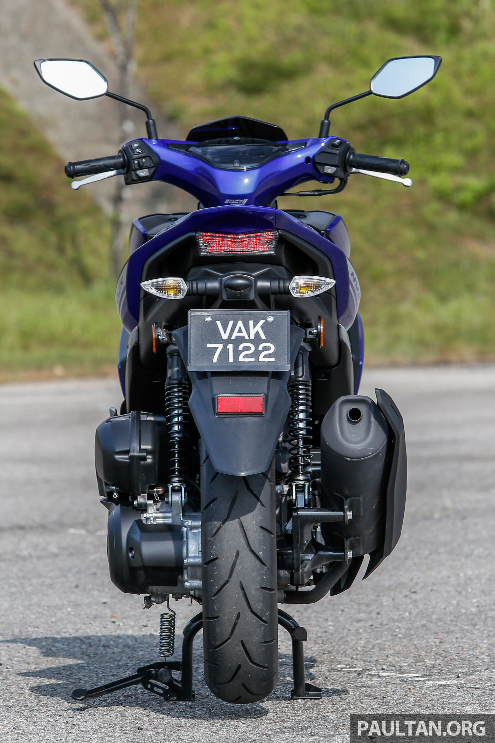REVIEW: 2017 Yamaha NVX 155 - absolute scooter fun 2017-Yamaha-NVX-16 ...