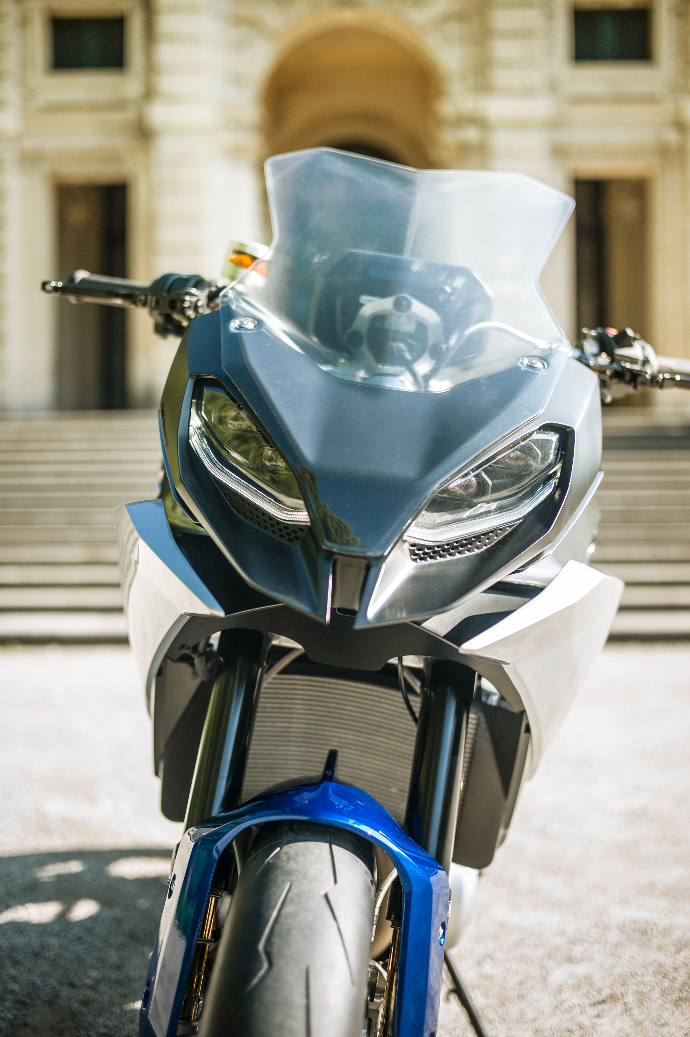 BMW Motorrad Unveils Sexy New Concept 9cento