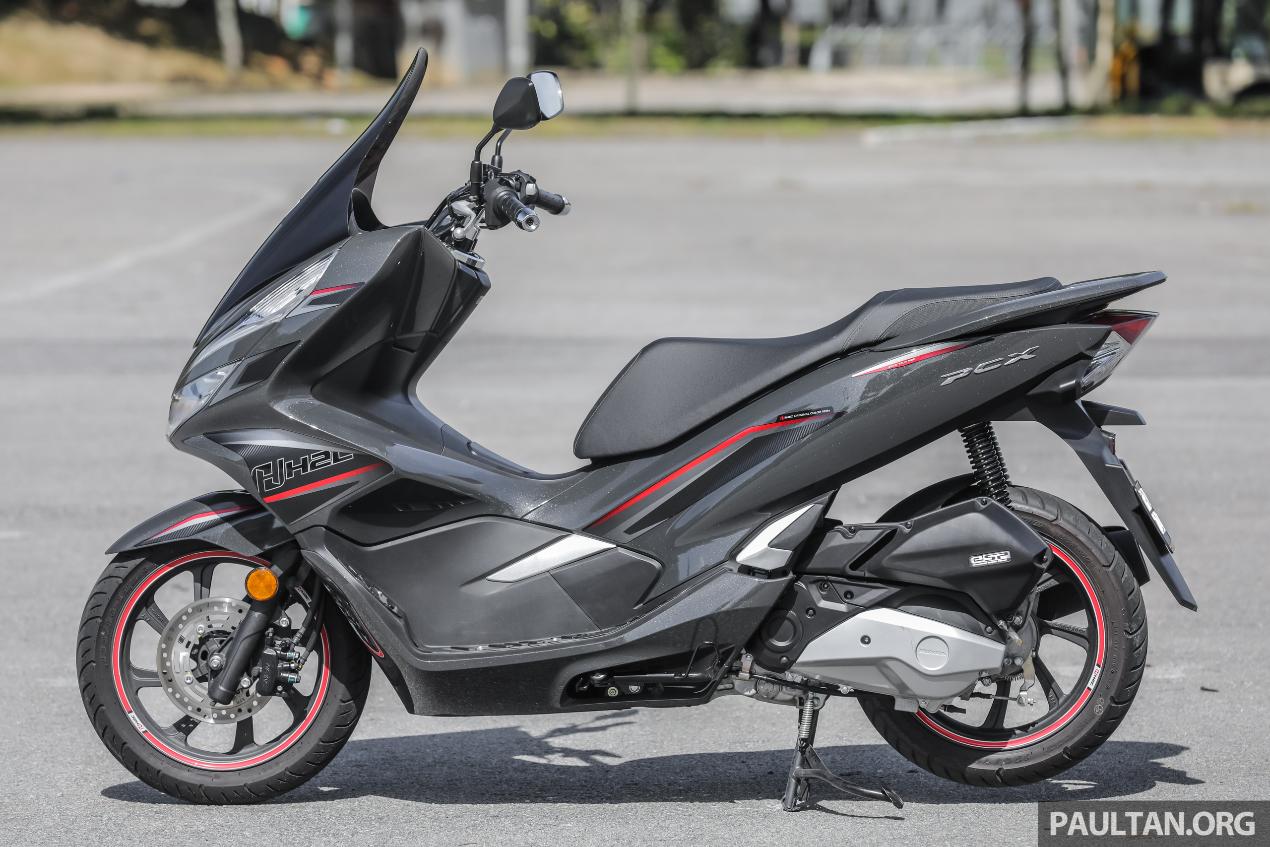 REVIEW: 2019 Honda PCX Hybrid and PCX 150 - from RM11k in Malaysia