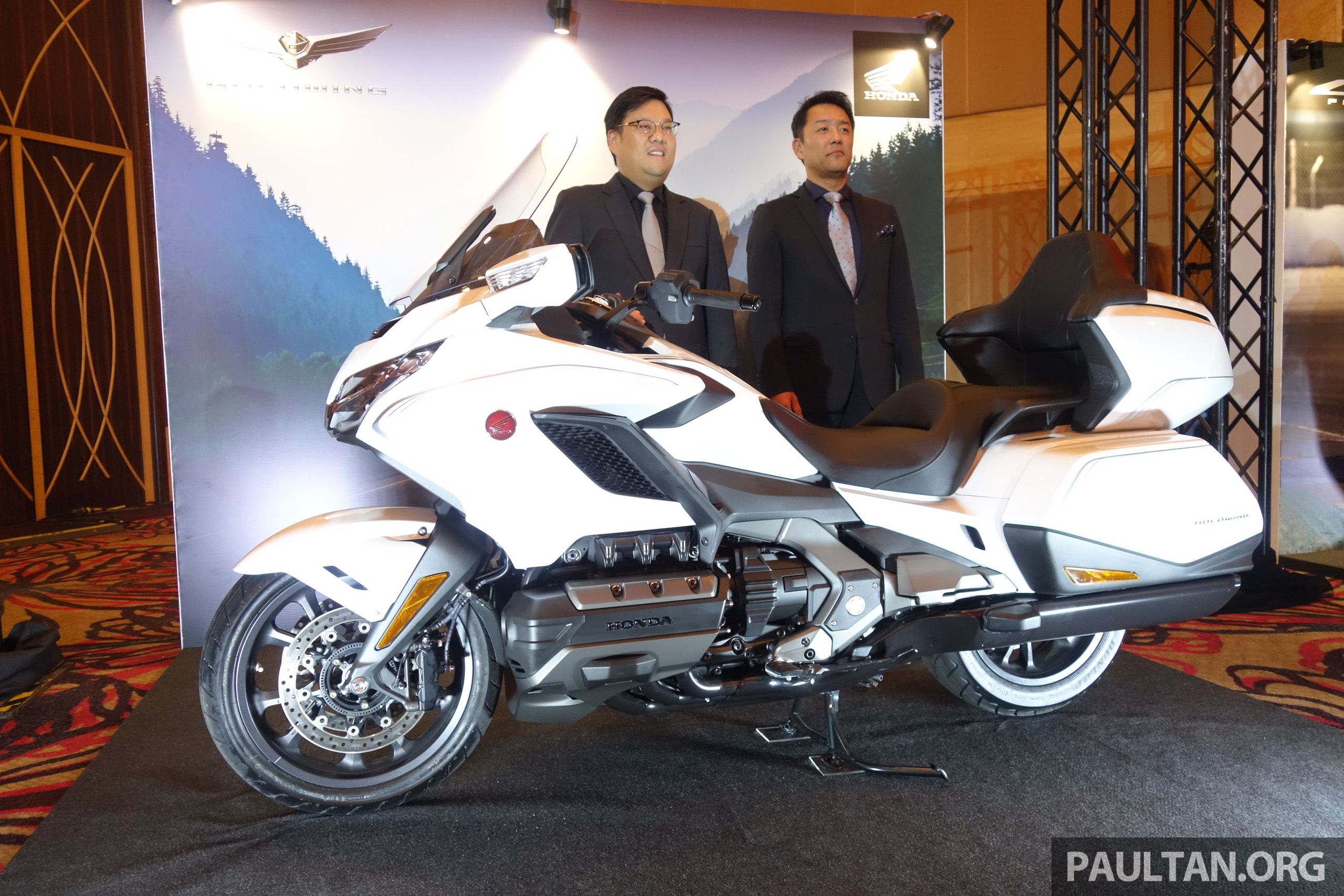 Honda Big Wing Launches 2020 Honda Gl1800 Gold Wing And Crf1100l Africa Twin In M Sia From Rm98k Paultan Org