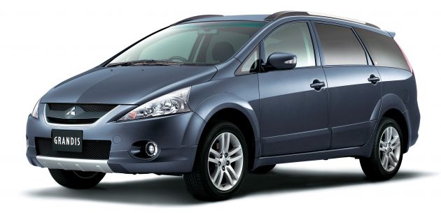 Đánh giá xe Mitsubishi Grandis 2012