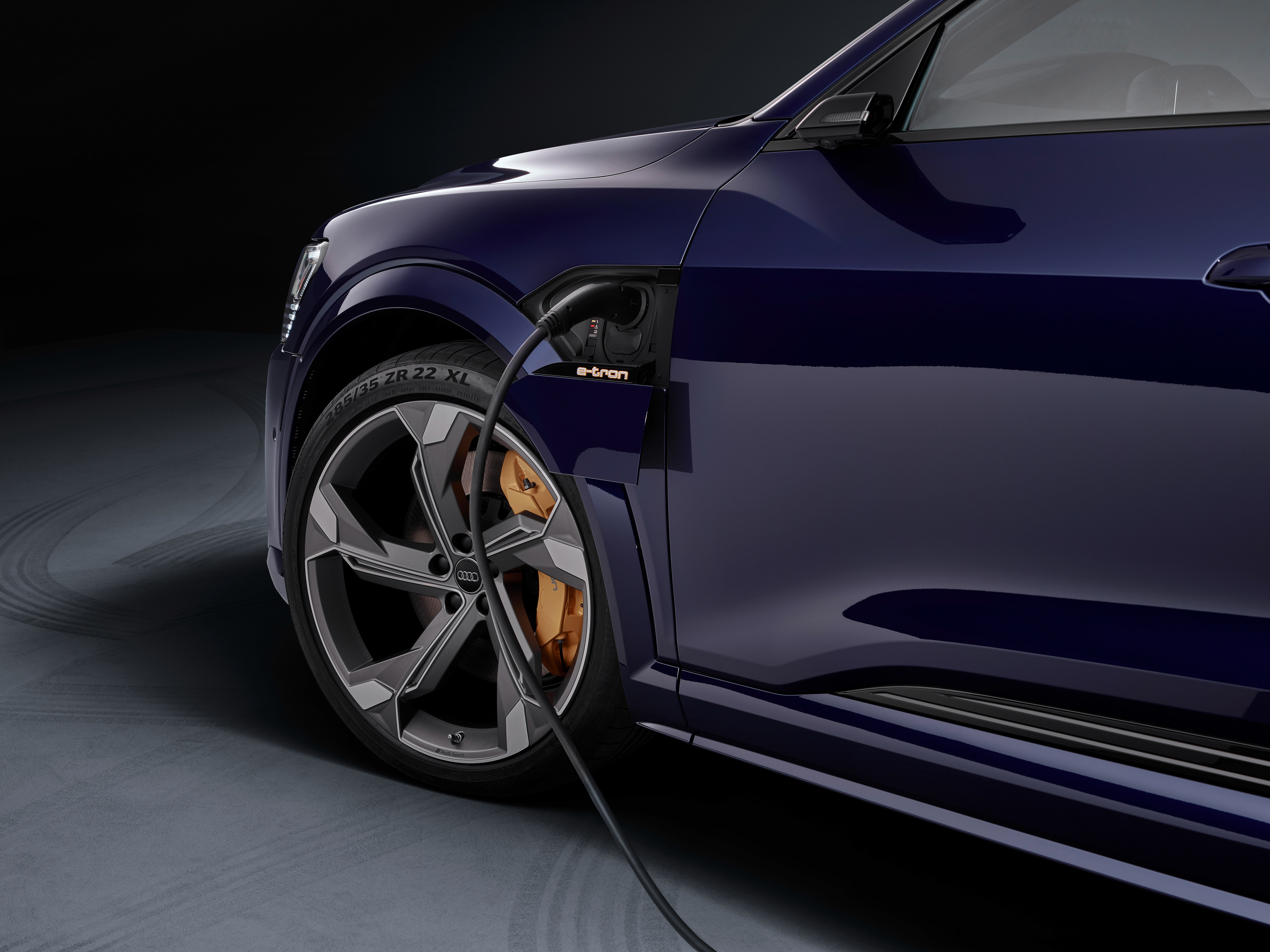 https://s1.paultan.org/image/2020/09/Audi-e-tron-S-46.jpg