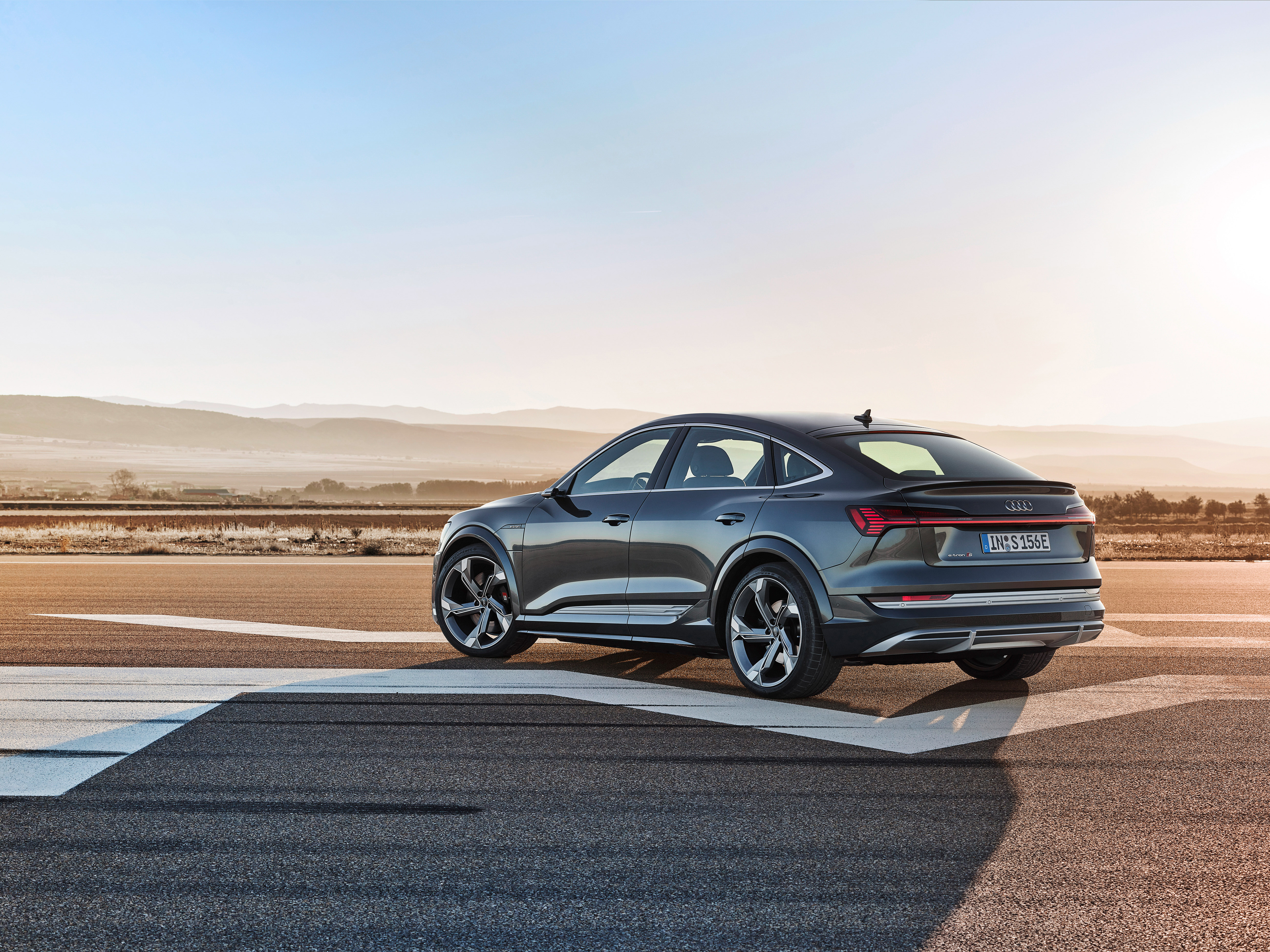 https://s1.paultan.org/image/2020/09/Audi-e-tron-S-Sportback-14.jpg