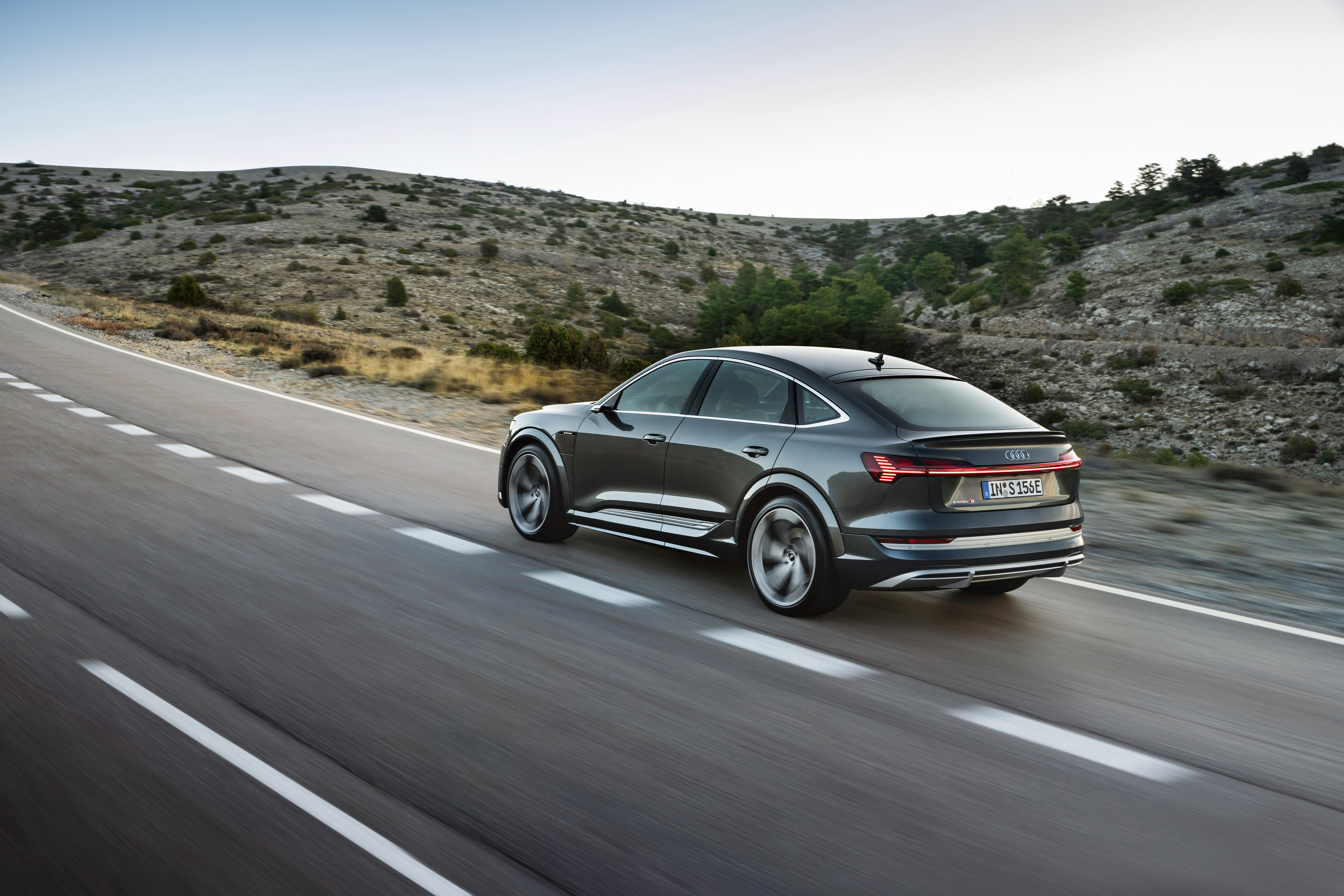 https://s1.paultan.org/image/2020/09/Audi-e-tron-S-Sportback-36.jpg