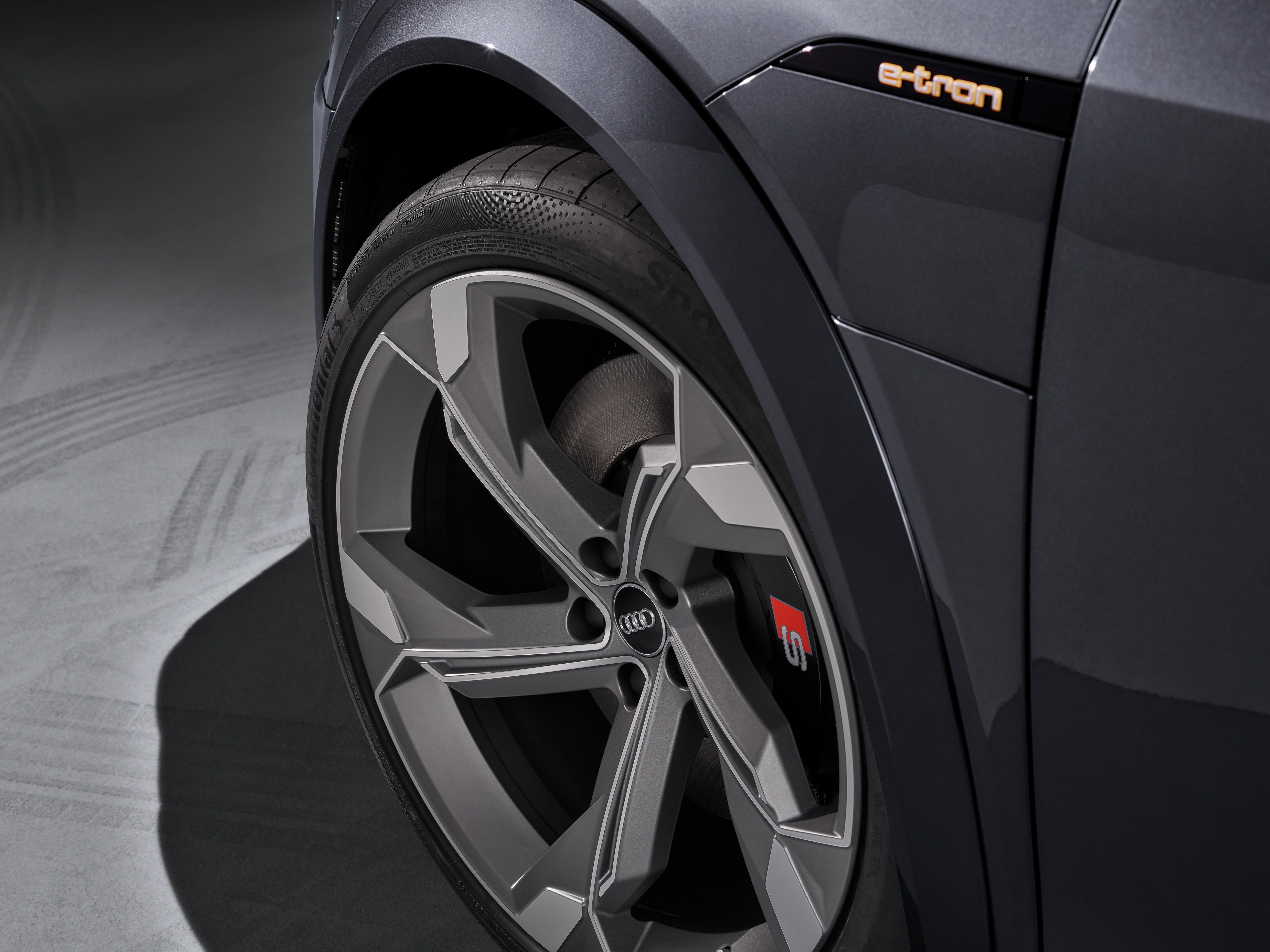 https://s1.paultan.org/image/2020/09/Audi-e-tron-S-Sportback-67.jpg