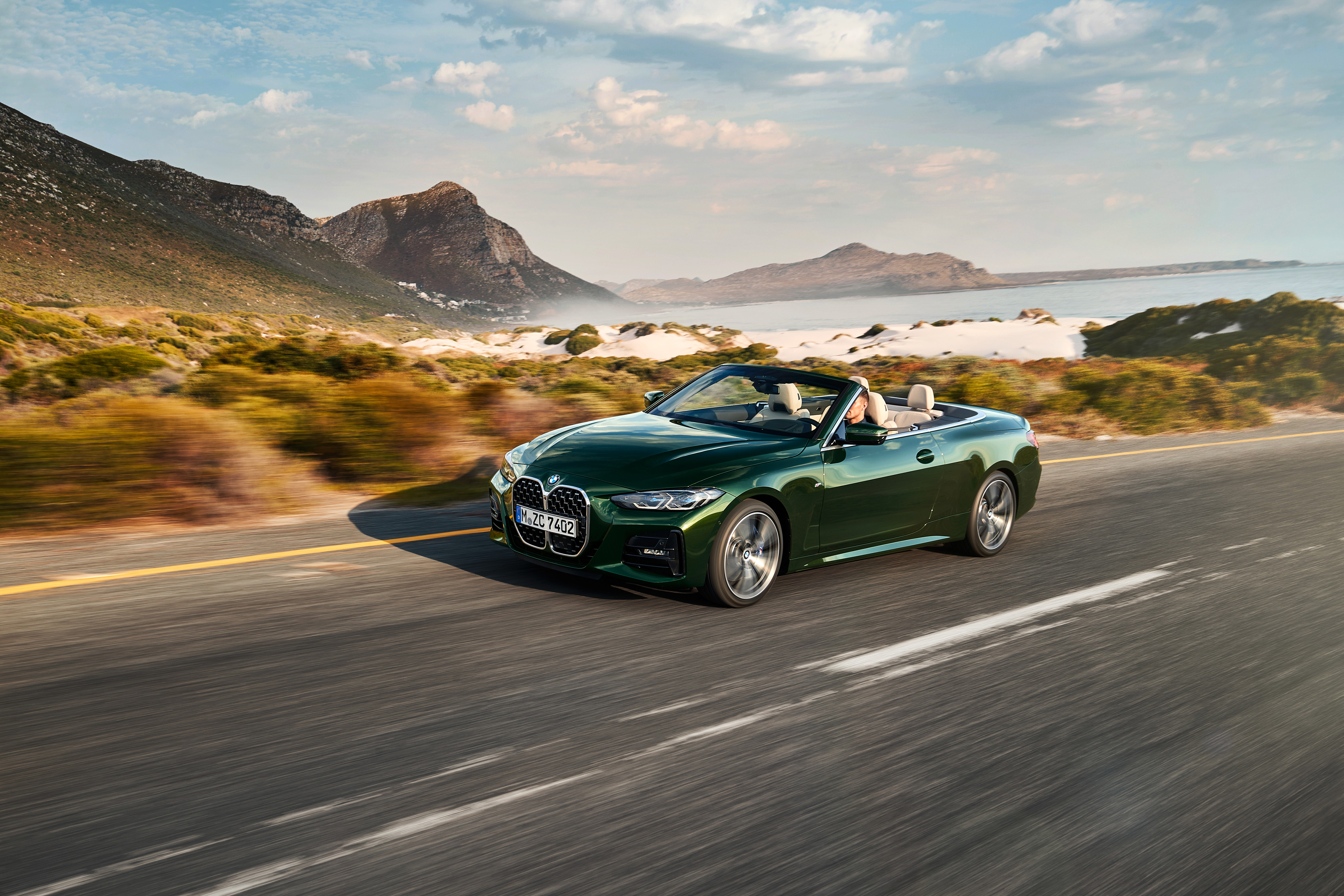 G23 BMW 4 Series Convertible debuts – less weight, 80-litre gain in