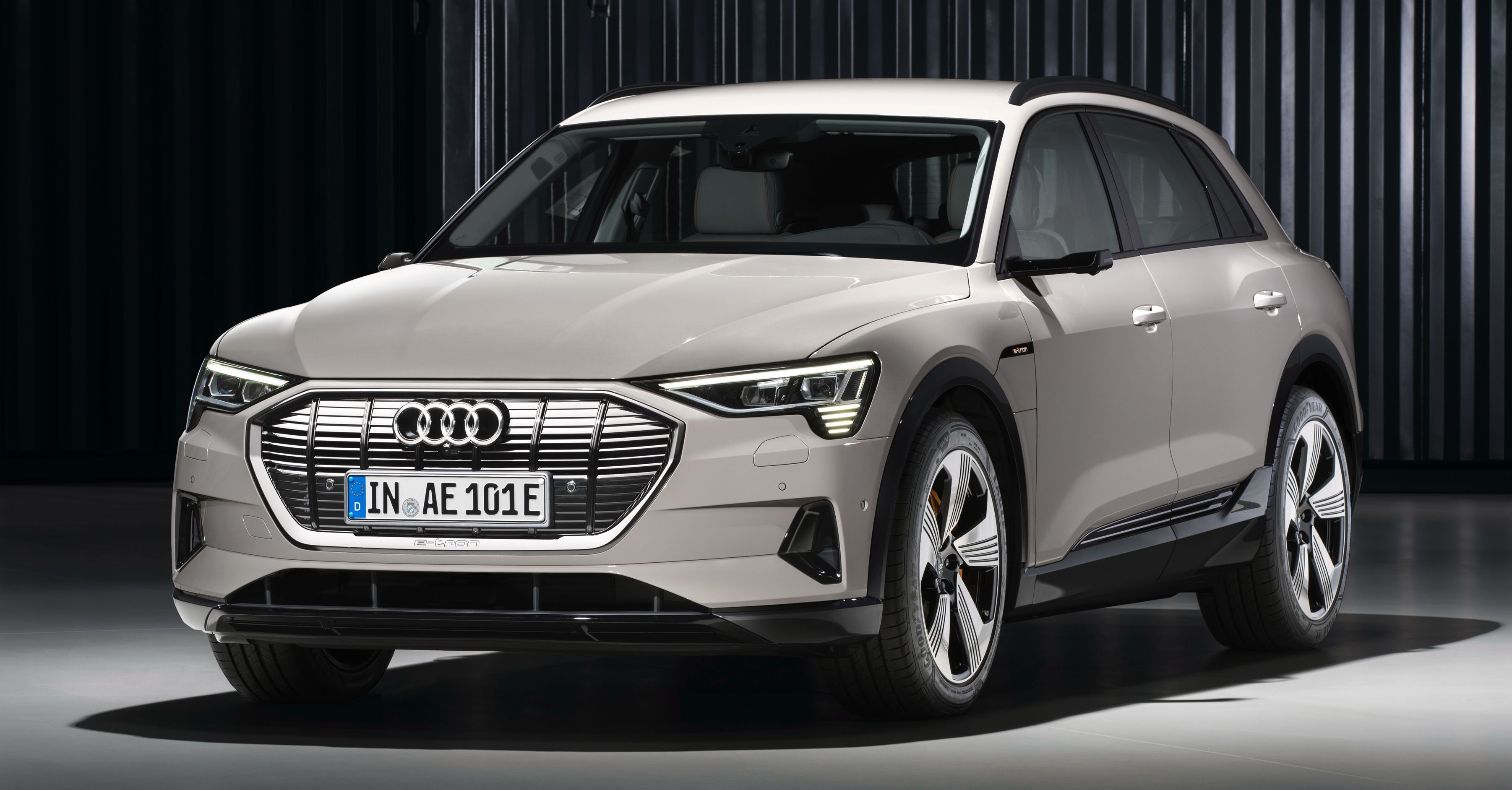2021 Audi e-tron SUV upgraded with faster 22 kW AC ...