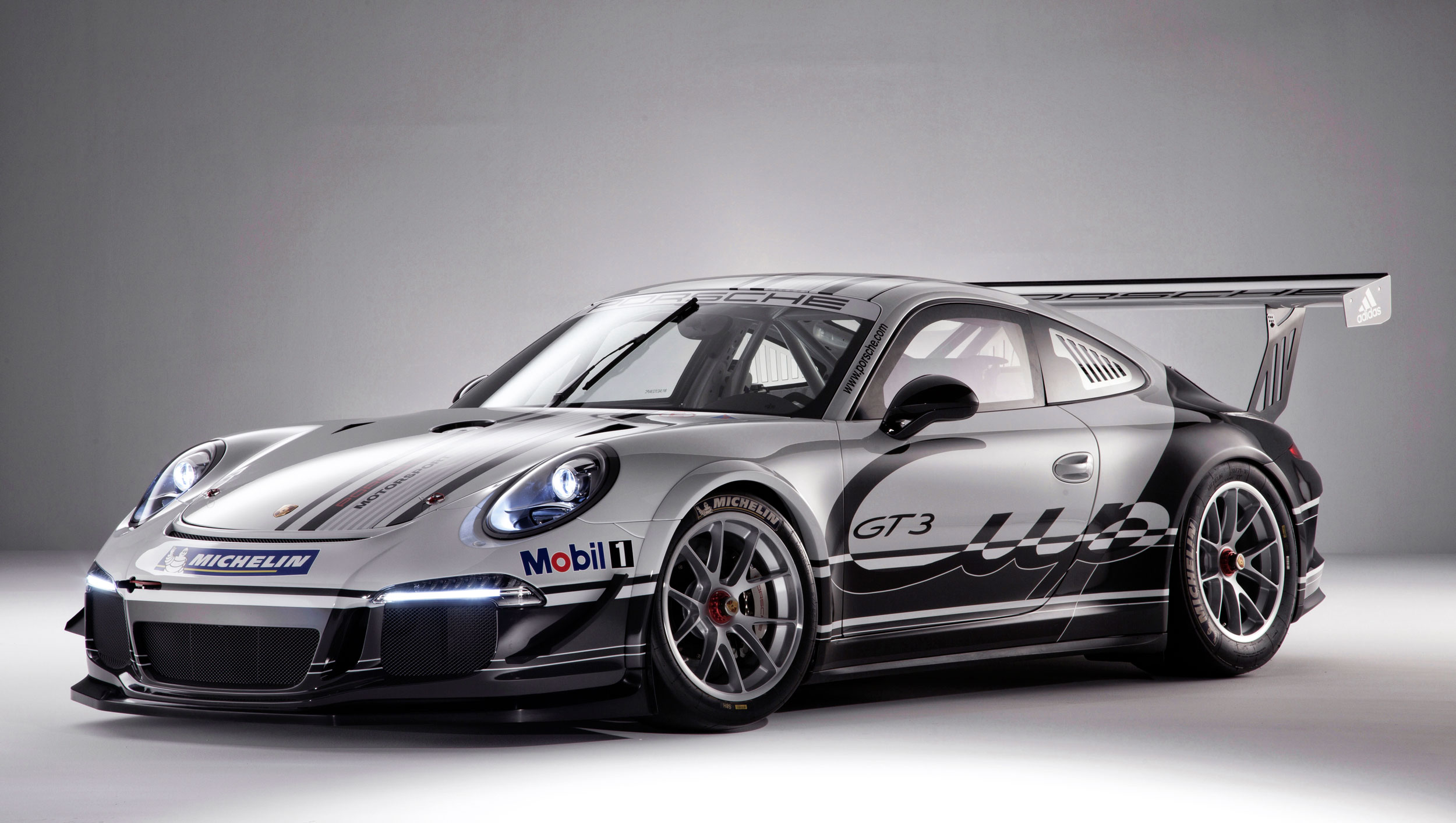 Porsche 911 GT3 Cup debuts, 991-based racer has 10 hp more than the
